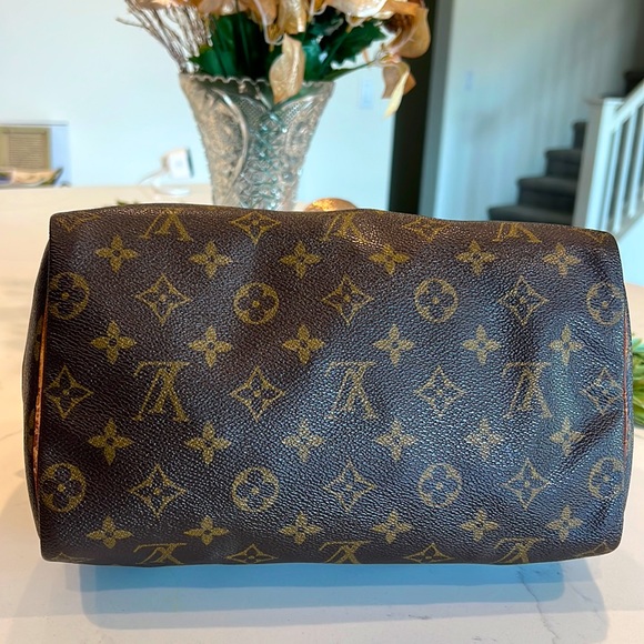SOLD ON FB Authentic Louis Vuitton Speedy 25 - Picture 8 of 17